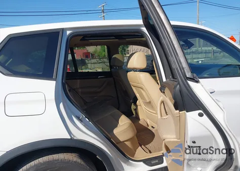 2013 BMW X3 xDrive28I из США, поврежденный, VIN 5UXWX9C53D0A17111